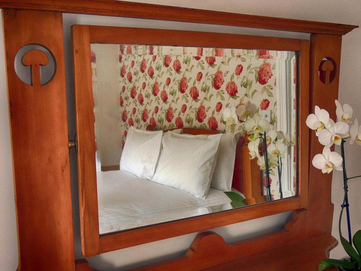 Woodbine Cottage Bourton-on-the-Water ภายนอก รูปภาพ